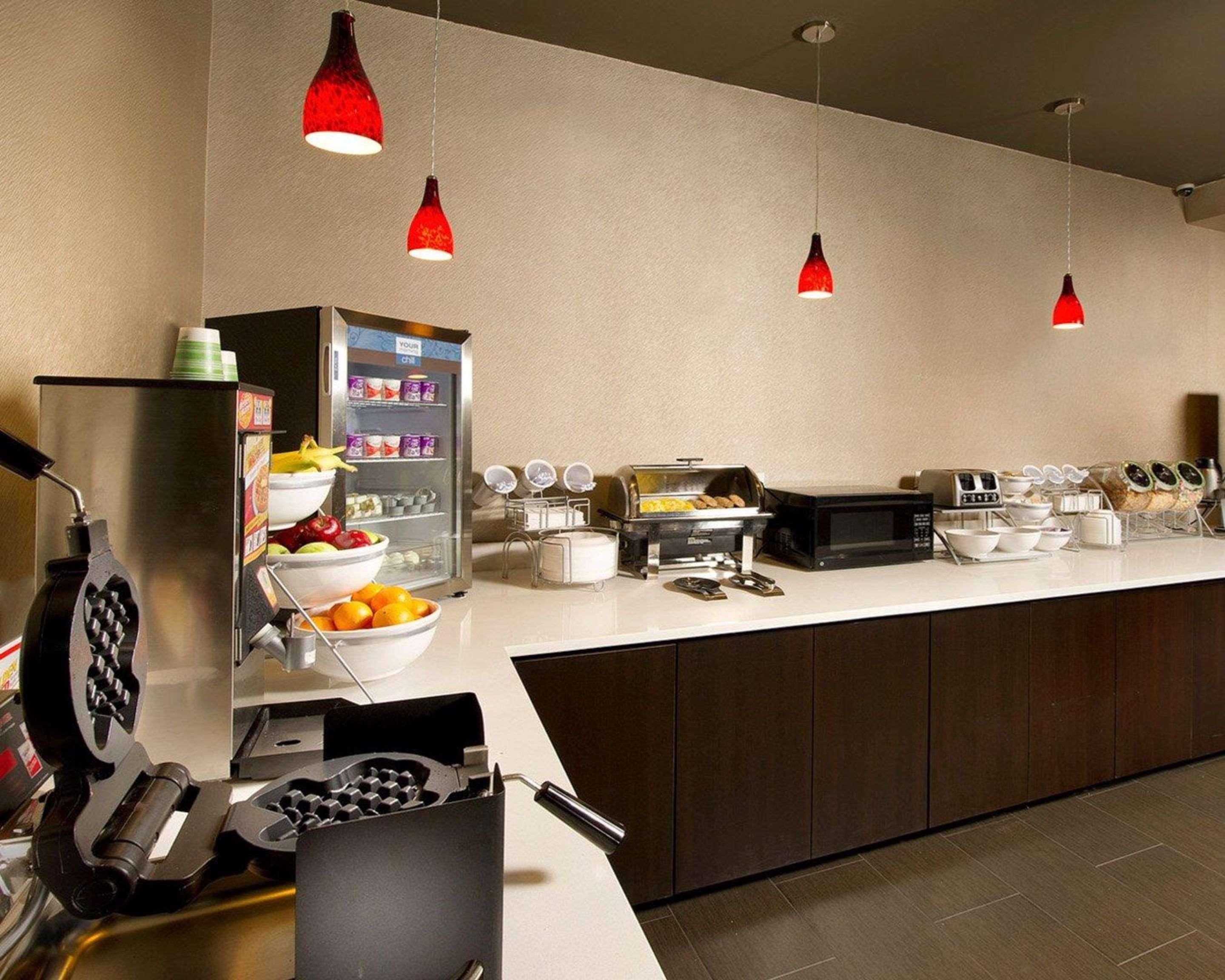 Comfort North - Near Area Hotel 3*