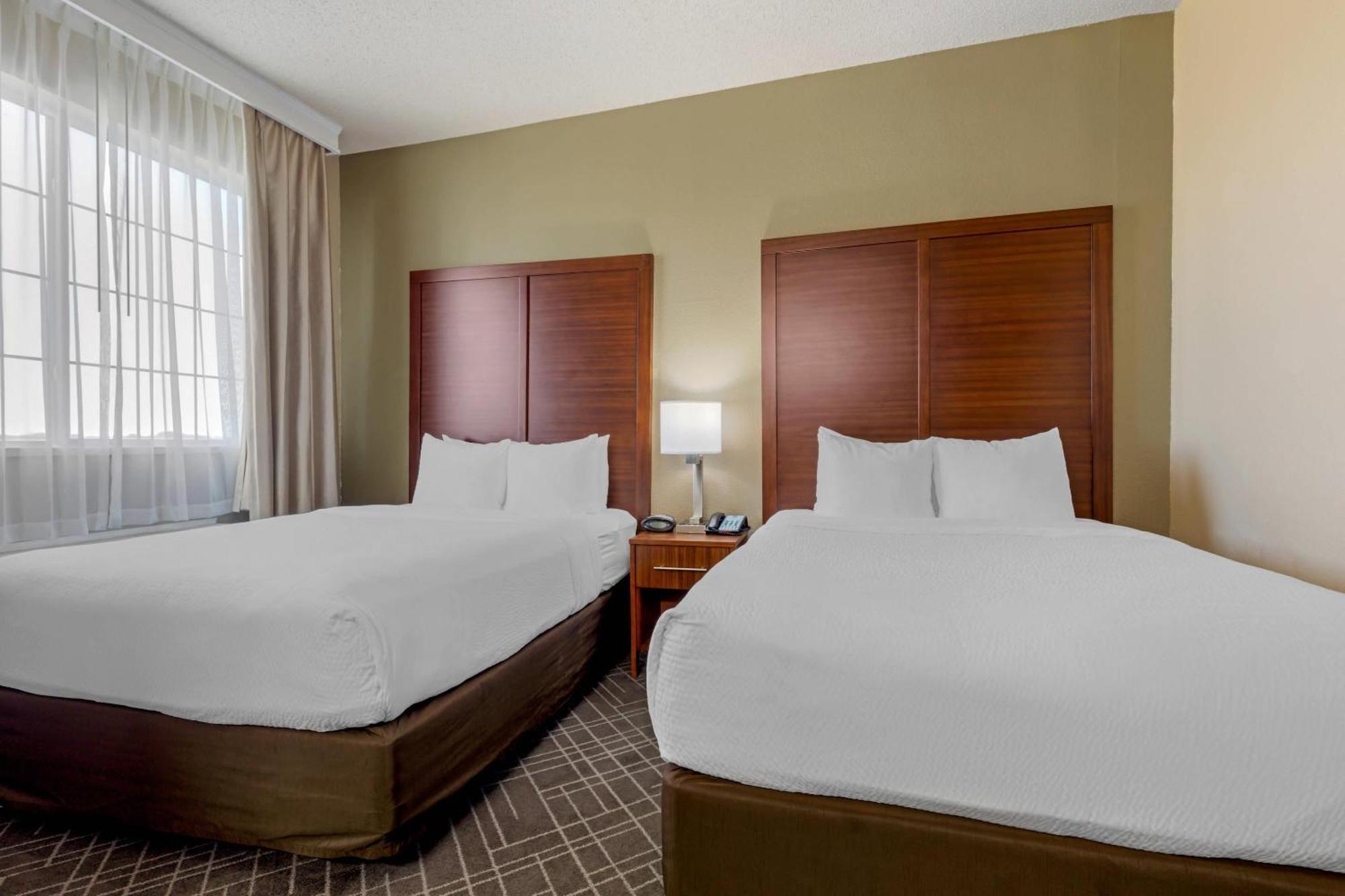 Hotel Comfort North - Near Area