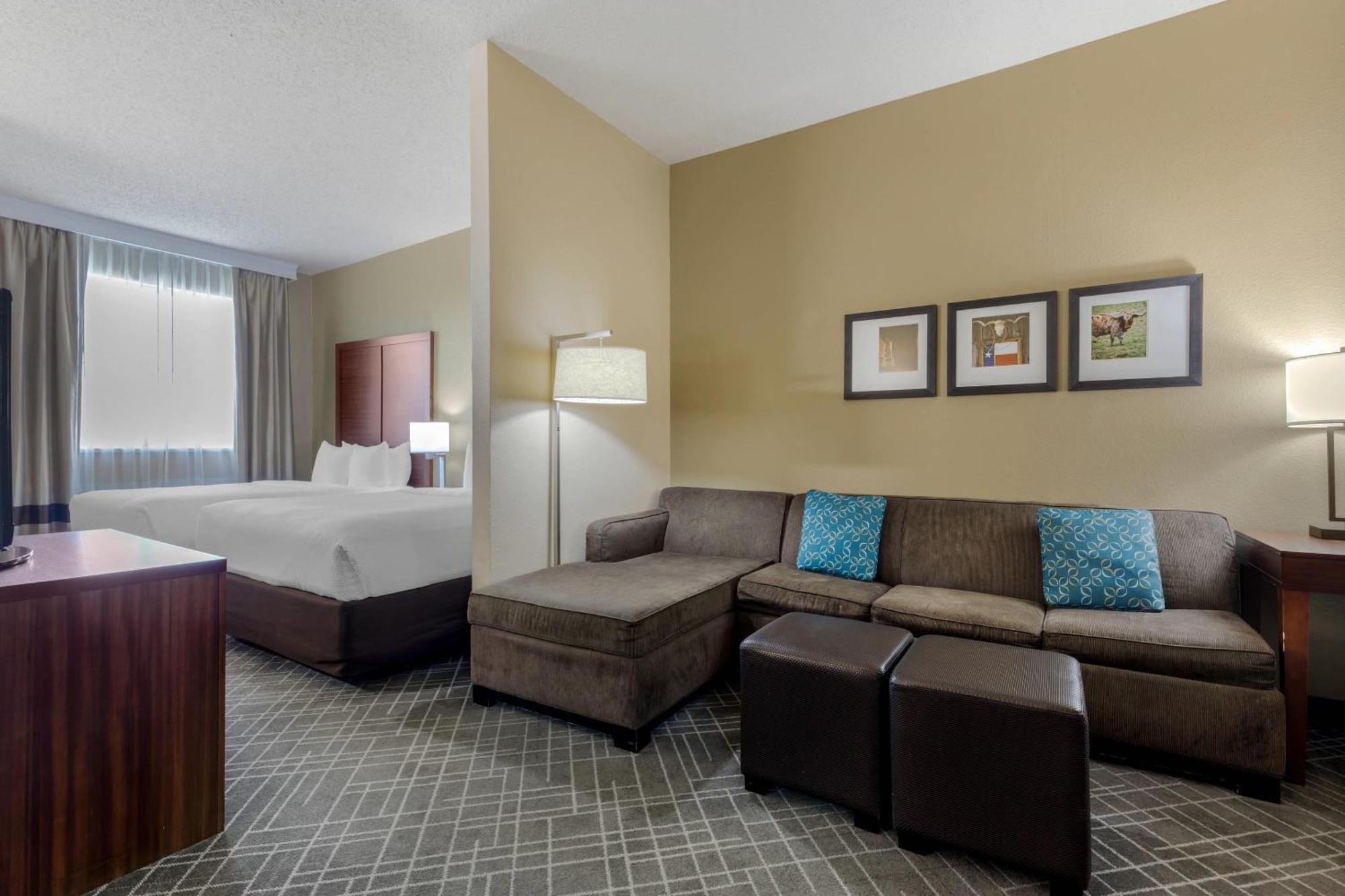 Comfort North - Near Area Hotel 3*