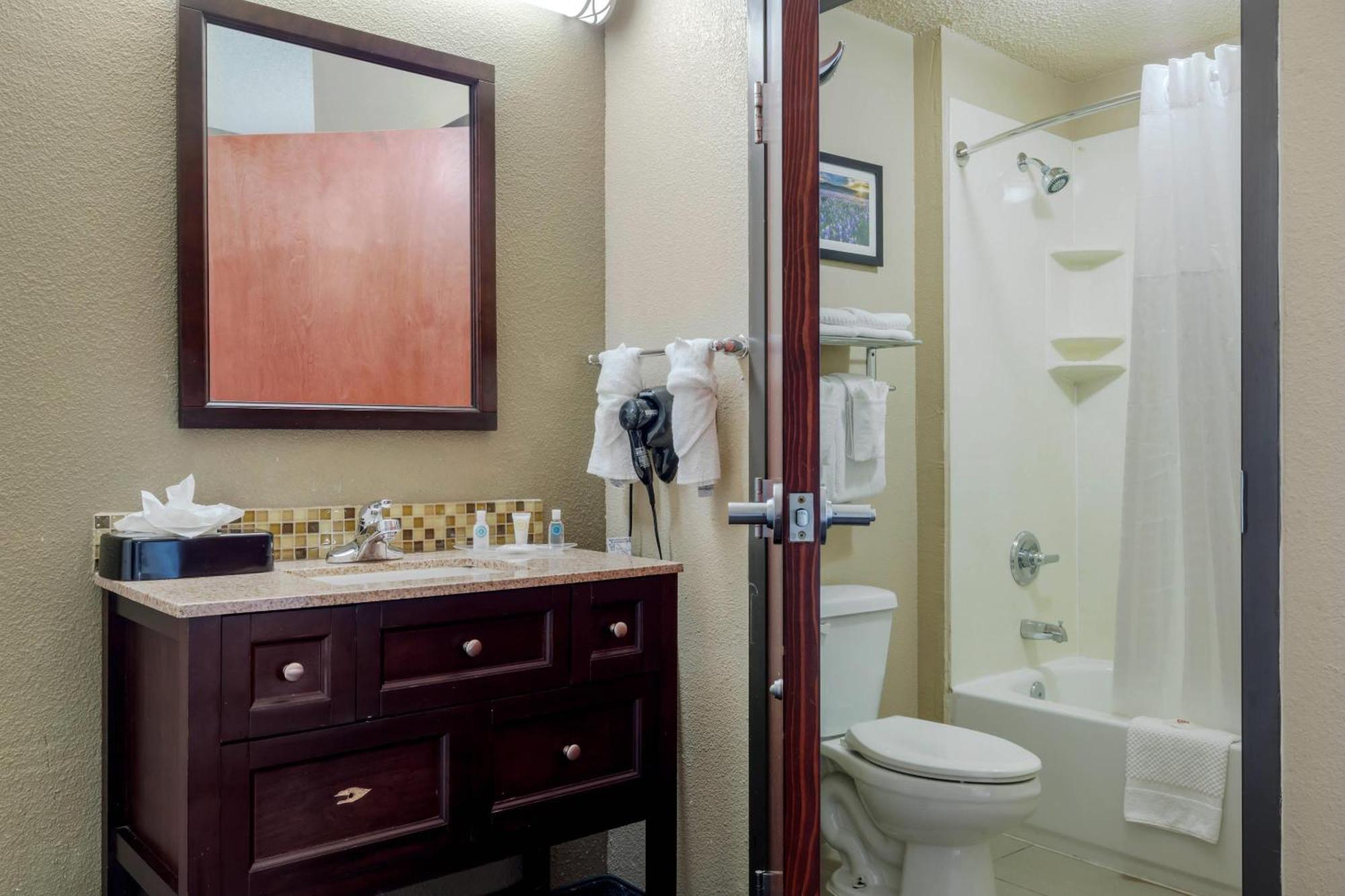 Comfort North - Near Area 3* Waco
